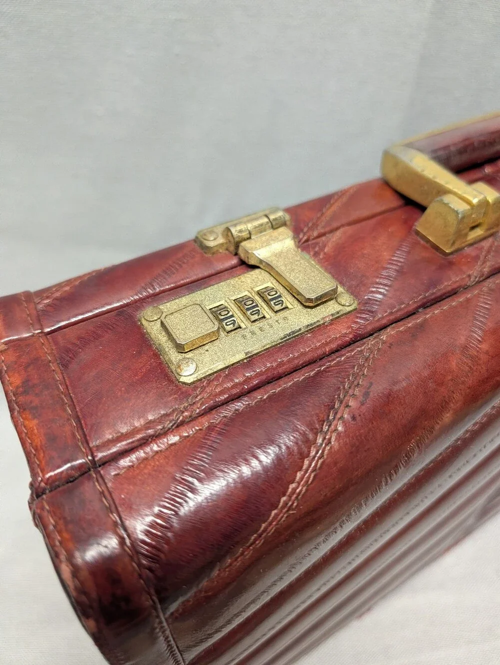 eel skin classic genuine